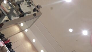 ディナーその1 真冬の超ミニスカブーツ生パンチラ voyeur jp