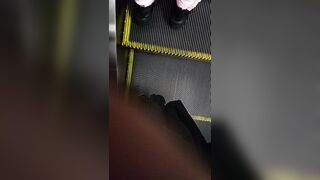 上品マダムのパンティ連続盗撮3days 他 voyeur jp 09