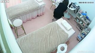 [신작] 세 명의 여성이 나체로 미용 시술을 받는 모습이 포착되었습니다. 이들은 온라인 유명인이거나 비교적 무명 아이돌일 가능성이 높습니다 korean porn vip ipcam